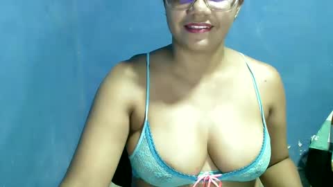 Snapshot of candyflowerlub chatting on October 9, 2025, 10:08 pm candyflowerlub online show from October 9, 2025, 10:08 pm