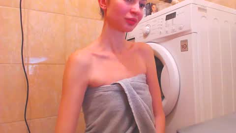 CANDYJESx online show from February 23, 2025, 4:35 pm