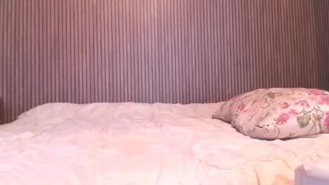 CANDYJESx online show from January 18, 2026, 1:37 pm