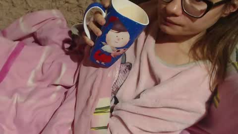 Snapshot of candylady13 chatting on December 3, 2024, 12:35 am say meow and send tips online show from December 3, 2024, 12:35 am