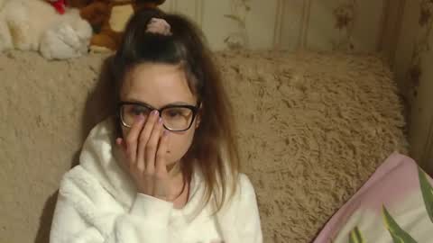 Snapshot of candylady13 chatting on December 15, 2024, 8:15 pm say meow and send tips online show from December 15, 2024, 8:15 pm