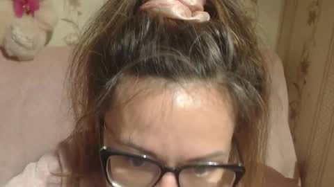 Snapshot of candylady13 chatting on November 21, 2025, 6:28 pm say meow and send tips online show from November 21, 2025, 6:28 pm