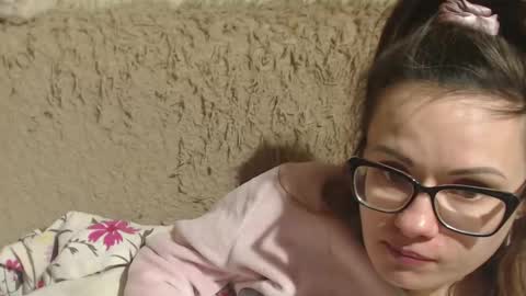 say meow and send tip  online show from February 20, 2025, 5:18 pm