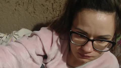 say meow and send tip  online show from February 21, 2025, 6:59 pm