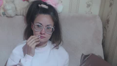 Snapshot of candylady136 chatting on April 19, 2026, 11:09 am say meow and send tip online show from April 19, 2026, 11:09 am
