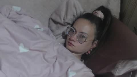 Snapshot of candylady136 chatting on April 21, 2026, 10:10 am say meow and send tip online show from April 21, 2026, 10:10 am