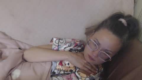 Snapshot of candylady136 chatting on May 15, 2026, 6:37 pm say meow and send tip online show from May 15, 2026, 6:37 pm