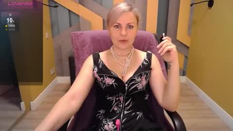 Snapshot of candylons chatting on January 30, 2025, 6:24 am CandyLons online show from January 30, 2025, 6:24 am