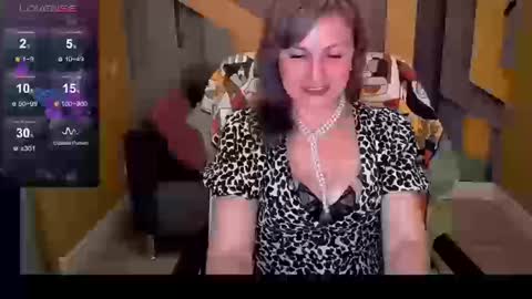 Snapshot of candylons chatting on September 22, 2025, 6:43 pm CandyLons online show from September 22, 2025, 6:43 pm