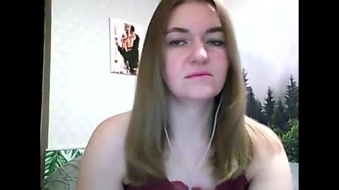 Snapshot of candyolime chatting on February 9, 2025, 11:15 pm Daisy online show from February 9, 2025, 11:15 pm