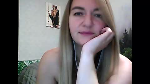 Snapshot of candyolime chatting on September 16, 2025, 9:49 pm Daisy online show from September 16, 2025, 9:49 pm