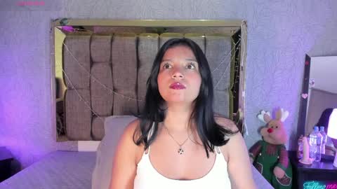 Snapshot of candys_victoria chatting on April 26, 2026, 5:05 am Candys Victoria online show from April 26, 2026, 5:05 am