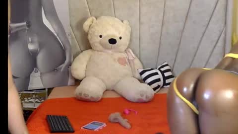 candyspicee online show from March 1, 2025, 1:32 am