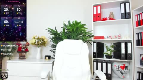 Candy  My pleasure its in  your hands online show from December 14, 2024, 11:18 am