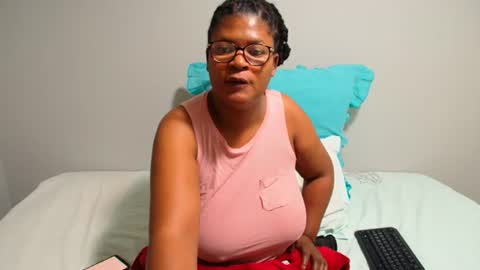 candyyumsaerolaxx online show from June 21, 2026, 7:00 am