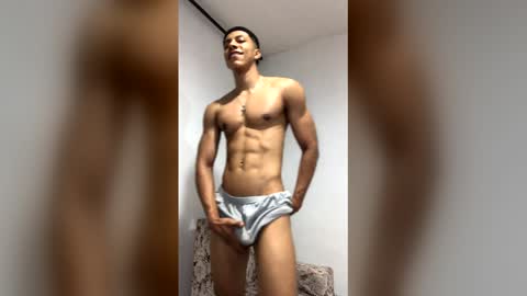 Snapshot of canelapasion444 chatting on May 20, 2026, 2:40 am Ivan online show from May 20, 2026, 2:40 am