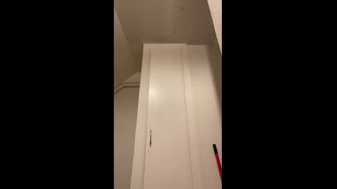     online show from December 17, 2024, 12:54 pm