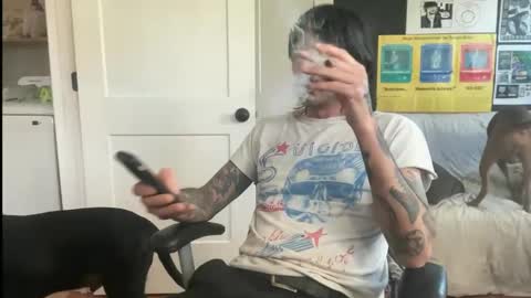 cantleavethehouse online show from February 1, 2026, 10:19 pm