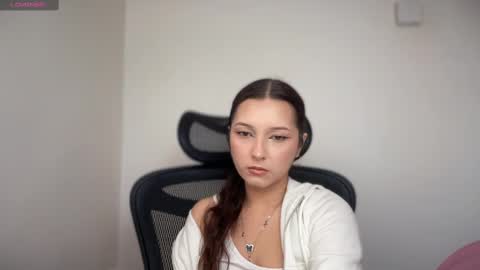 Emma online show from February 12, 2025, 3:05 pm