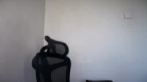 Snapshot of cappuccinokiss chatting on May 5, 2026, 7:05 am Emma online show from May 5, 2026, 7:05 am