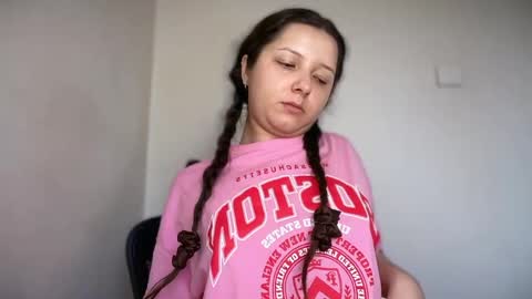 Snapshot of cappuccinokiss chatting on May 20, 2026, 7:25 am Emma online show from May 20, 2026, 7:25 am