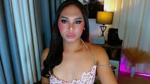Snapshot of caprize_diva chatting on July 17, 2026, 2:07 am caprize_diva online show from July 17, 2026, 2:07 am