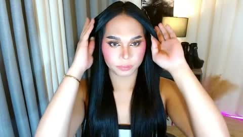 Snapshot of caprize_diva chatting on July 28, 2026, 2:18 am caprize_diva online show from July 28, 2026, 2:18 am