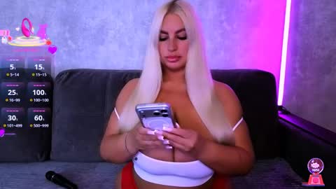 Snapshot of cara__harris chatting on May 21, 2026, 10:22 am . . online show from May 21, 2026, 10:22 am