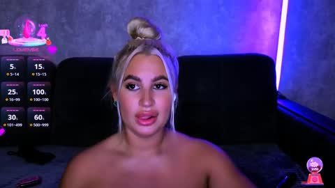 Snapshot of cara__harris chatting on May 22, 2026, 9:20 pm . . online show from May 22, 2026, 9:20 pm