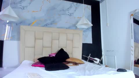 Cara  online show from February 2, 2026, 2:38 pm