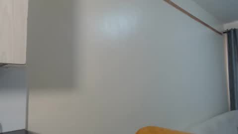 Snapshot of caramel_chocolate01 chatting on October 3, 2025, 5:59 am caramel online show from October 3, 2025, 5:59 am