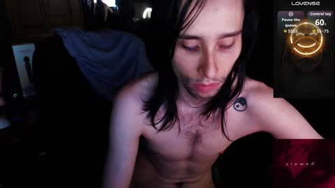 carameltoy4 online show from November 15, 2025, 4:32 am