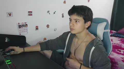 carapalida9008 online show from January 28, 2025, 11:28 pm