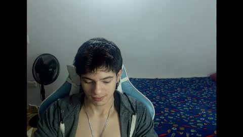 carapalida9008 online show from October 16, 2025, 8:10 pm