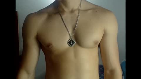 carapalida9008 online show from October 17, 2025, 2:19 pm