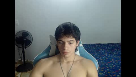 carapalida9008 online show from October 20, 2025, 6:52 pm