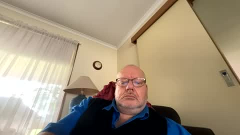 Snapshot of careroz chatting on July 21, 2026, 4:59 am careroz online show from July 21, 2026, 4:59 am