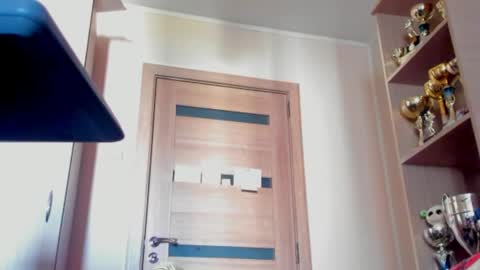Snapshot of carin_the_body chatting on April 20, 2026, 11:57 am Laz online show from April 20, 2026, 11:57 am