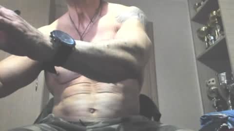 Snapshot of carin_the_body chatting on May 1, 2026, 7:40 pm Laz online show from May 1, 2026, 7:40 pm
