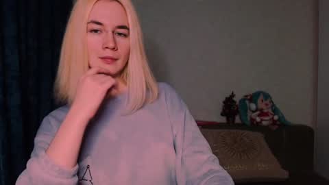 Snapshot of carinfox chatting on January 22, 2025, 2:26 am Carin online show from January 22, 2025, 2:26 am