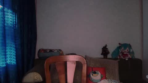 Snapshot of carinfox chatting on February 12, 2025, 6:40 am Carin online show from February 12, 2025, 6:40 am