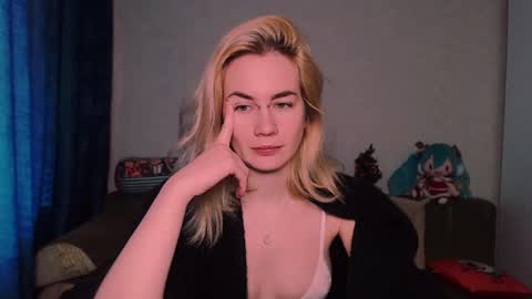 Snapshot of carinfox chatting on February 25, 2025, 8:58 am Carin online show from February 25, 2025, 8:58 am