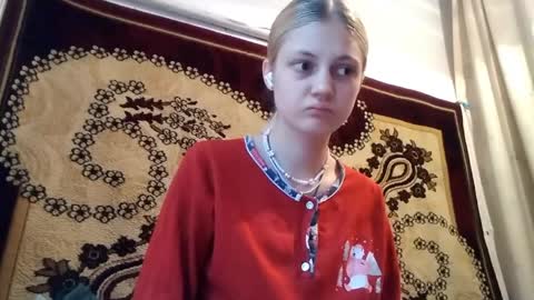 Snapshot of carissaalderson chatting on May 4, 2026, 2:29 am Kira online show from May 4, 2026, 2:29 am