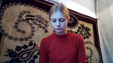 Snapshot of carissaalderson chatting on May 15, 2026, 2:18 am Kira online show from May 15, 2026, 2:18 am