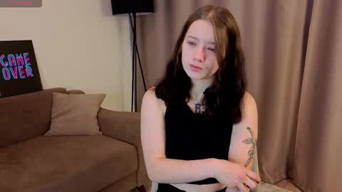 Snapshot of carissaolivo chatting on October 27, 2025, 3:32 am Elena online show from October 27, 2025, 3:32 am