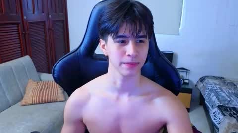 carl_dixon online show from December 19, 2025, 9:22 pm