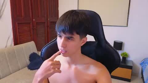 carl_dixon online show from July 1, 2026, 12:01 am