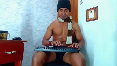 carl_jhonson1 online show from December 27, 2024, 4:21 pm