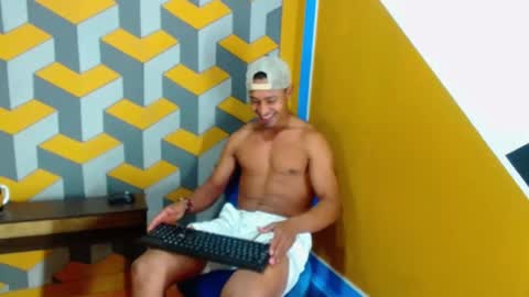 carl_jhonson1 online show from December 30, 2024, 7:11 pm