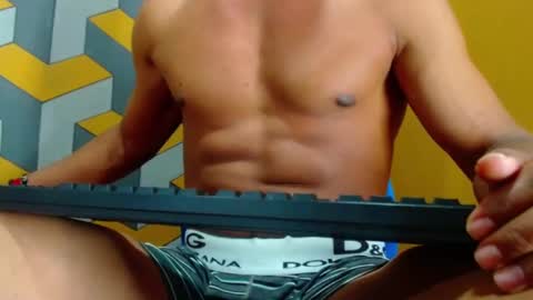 carl_jhonson1 online show from December 30, 2024, 10:12 pm